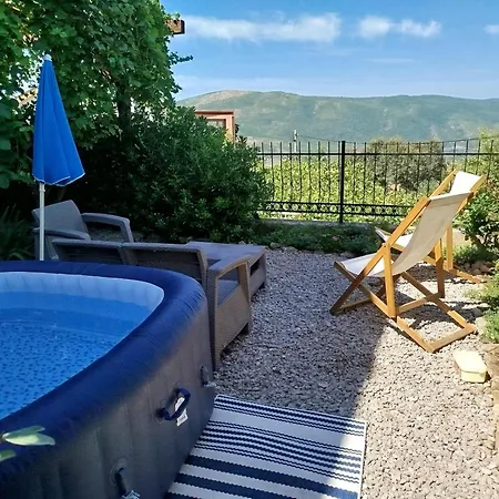 Дом отдыха Hill House Будва